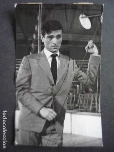 Cinema: JULIO NU&Ntilde;EZ ACTOR ANTIGUA FOTOGRAFIA ORIGINAL 11 X 17 CM
