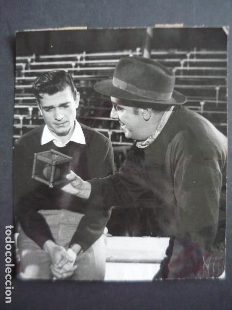 Cine: JULIO NU&Ntilde;EZ ACTOR CON MANOLO MORAN ANTIGUA FOTOGRAFIA ORIGINAL 15 X 17 CM