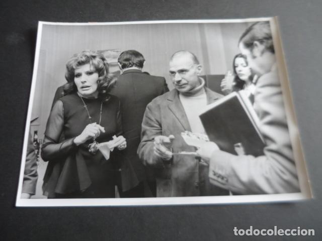 Cinema: CHARO SORIANO ACTRIZ CON JACQUES DUFILHO ANTIGUA FOTOGRAFIA ORIGINAL 18 X 24 CM