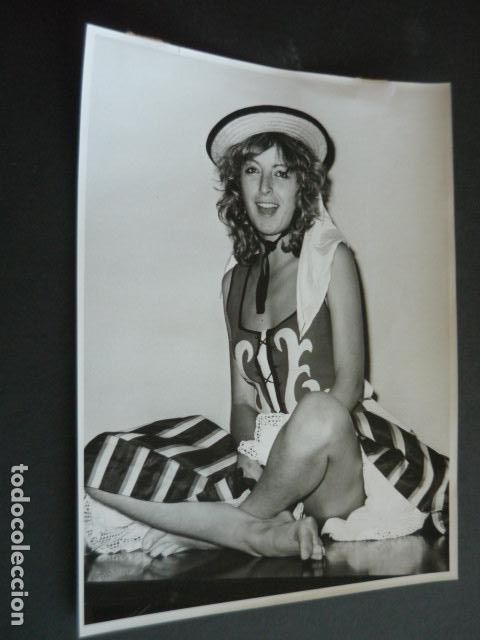 Cine: MAGDALENA CASARES ACTRIZ CON TRAJE TIPICO CANARIO CANARIAS ANTIGUA FOTOGRAFIA ORIGINAL 18 X 24 CM