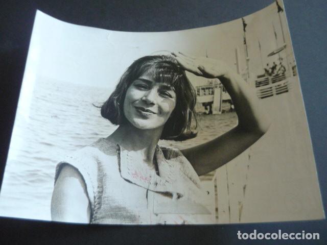 Cinema: EMANUELLE RIVA ACTRIZ ANTIGUA FOTOGRAFIA ORIGINAL 18 X 24 CM