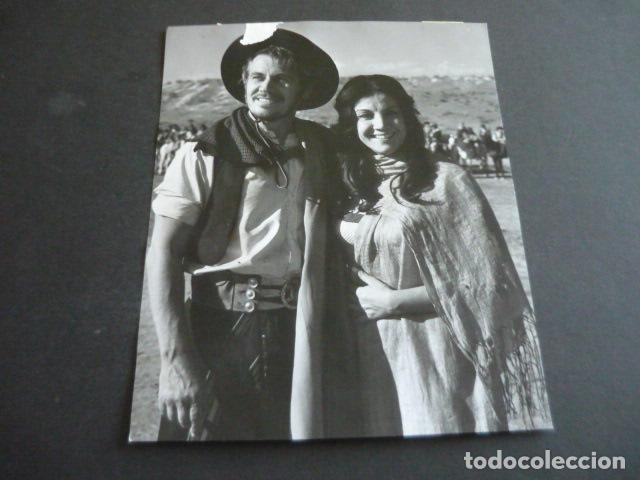 Cinema: SUSANA MARA Y RON RANDALL ACTRIZ ANTIGUA FOTOGRAFIA ORIGINAL 18 X 24 CM