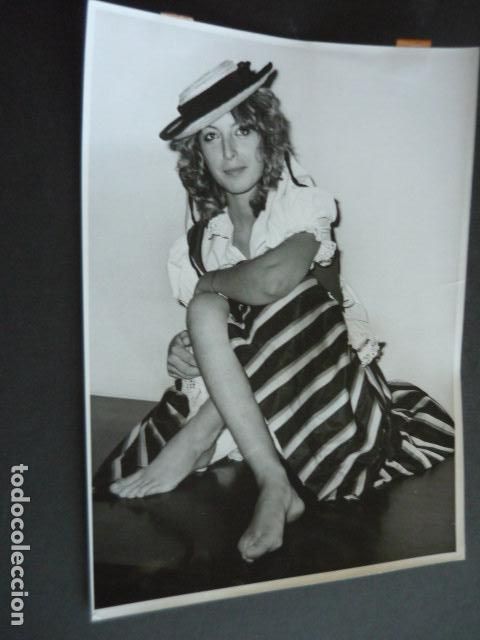 Cin&eacute;ma: MAGDALENA CASARES ACTRIZ CON TRAJE TIPICO CANARIO CANARIAS ANTIGUA FOTOGRAFIA ORIGINAL 18 X 24 CM