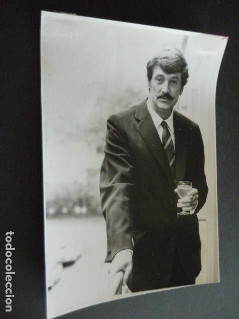 Cinema: ROCK HUDSON ACTOR ANTIGUA FOTOGRAFIA ORIGINAL 18 X 24 CM