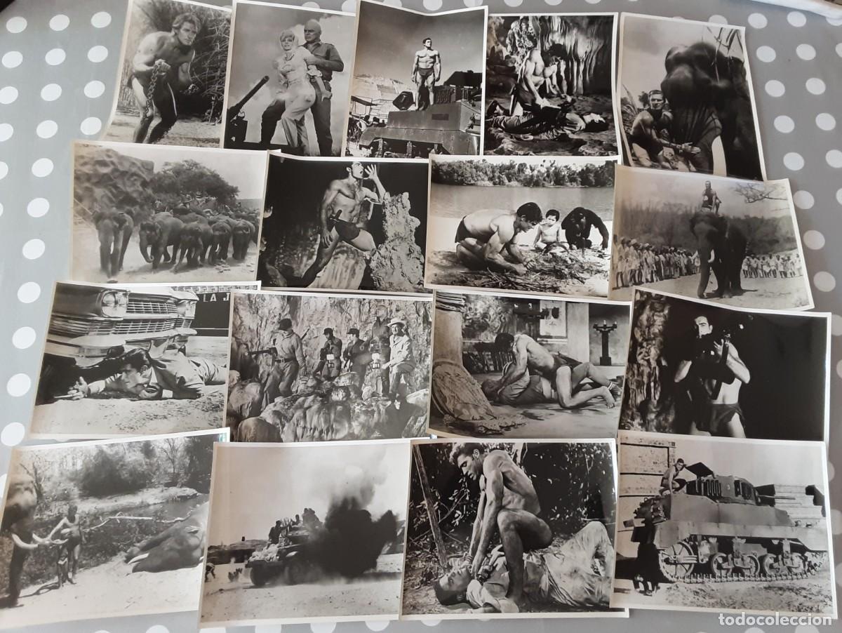Cine: Tarz&aacute;n en la India, lote de veintid&oacute;s fotos de la pel&iacute;cula