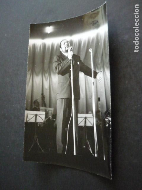 Cinema: ARMANDO CALVO ACTOR EN RADIO MADRID ANTIGUA FOTOGRAFIA ORIGINAL 12 X 18 CM