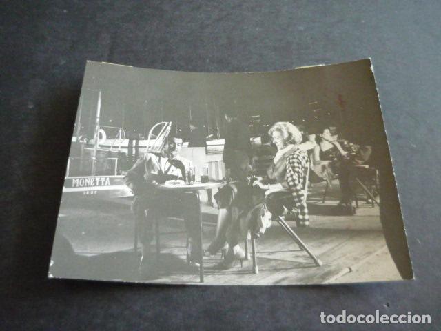Cinema: ARMANDO CALVO ACTOR CON AMPARO RIVELLES ANTIGUA FOTOGRAFIA ORIGINAL 8 X 11 CM