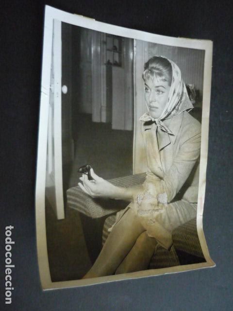 Cin&eacute;ma: BELINDA LEE ACTRIZ ANTIGUA FOTOGRAFIA ORIGINAL 15 X 20 CM