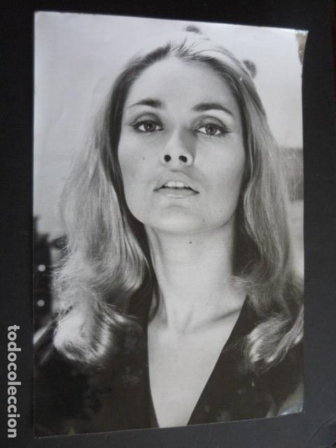 Kino: ALEXANDRA BASTEDO ACTRIZ ANTIGUA FOTOGRAFIA ORIGINAL 20 X 30 CM