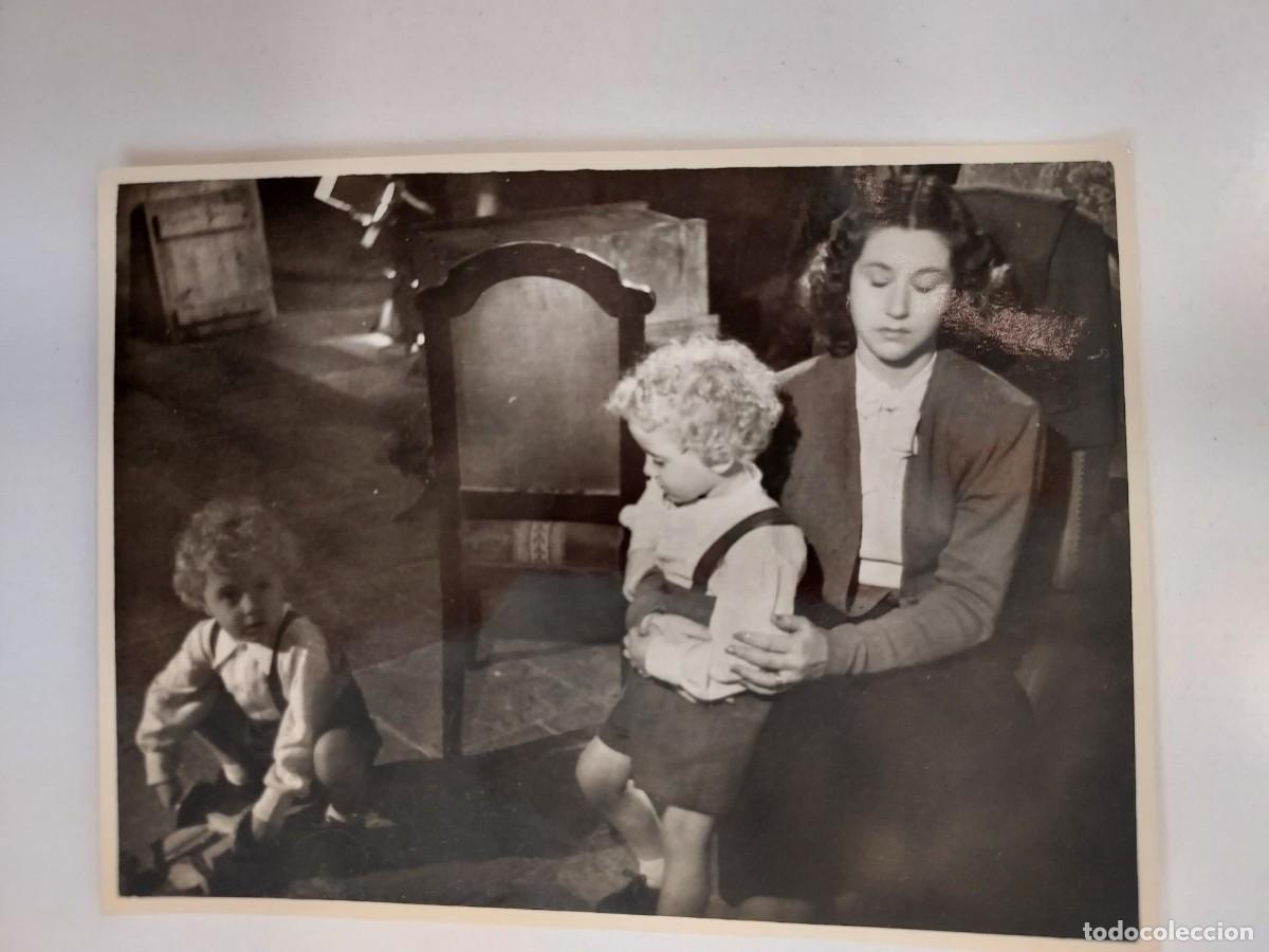 Cine: FOTOGRAFIA ESCENA DE LA PELICULA EL SOTANO (JAIME DE MAYORA 1949) 11 X 8 CM