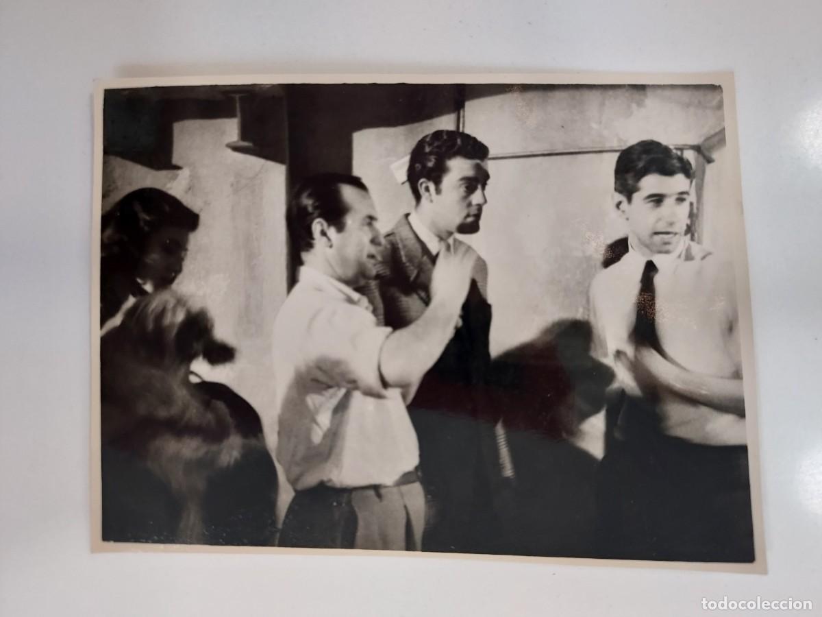 Cine: FOTOGRAFIA EDUARDO FAJARDO &iquest;JAIME MAYORA? RODAJE PELICULA EL SOTANO (JAIME DE MAYORA 1949) 11 X 8 CM