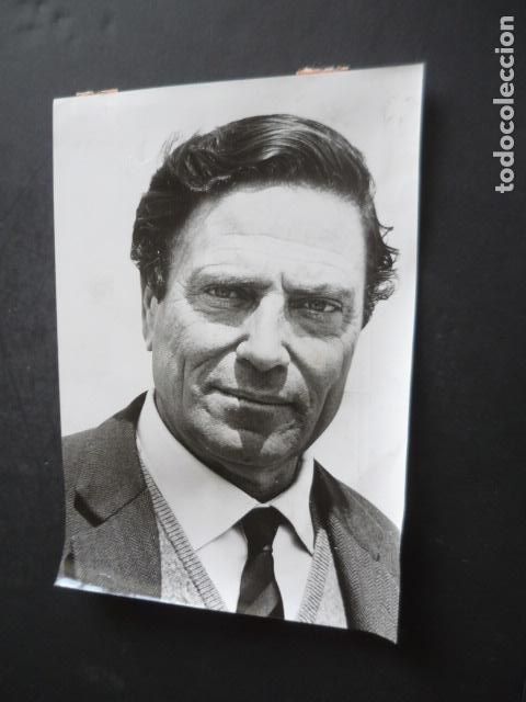Cinema: RAF VALLONE ACTOR ANTIGUA FOTOGRAFIA ORIGINAL 15 X 20 CM