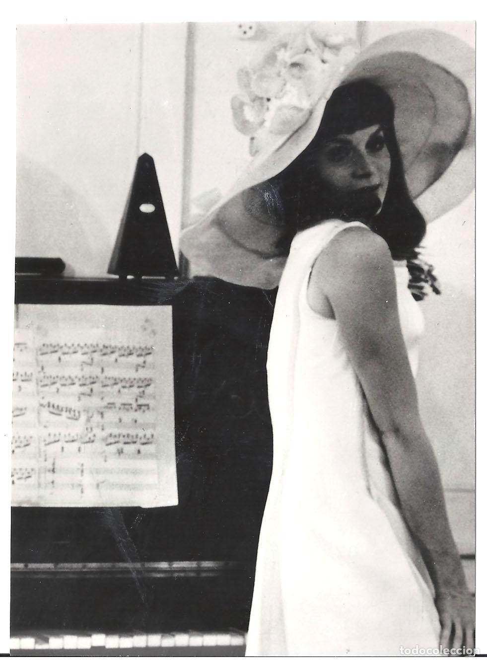 Cine: F37648 FRAN&Ccedil;OISE DORLEAC LAS SE&Ntilde;ORITAS DE ROCHEFORT FOTO B/N ORIGINAL ESPA&Ntilde;OLA