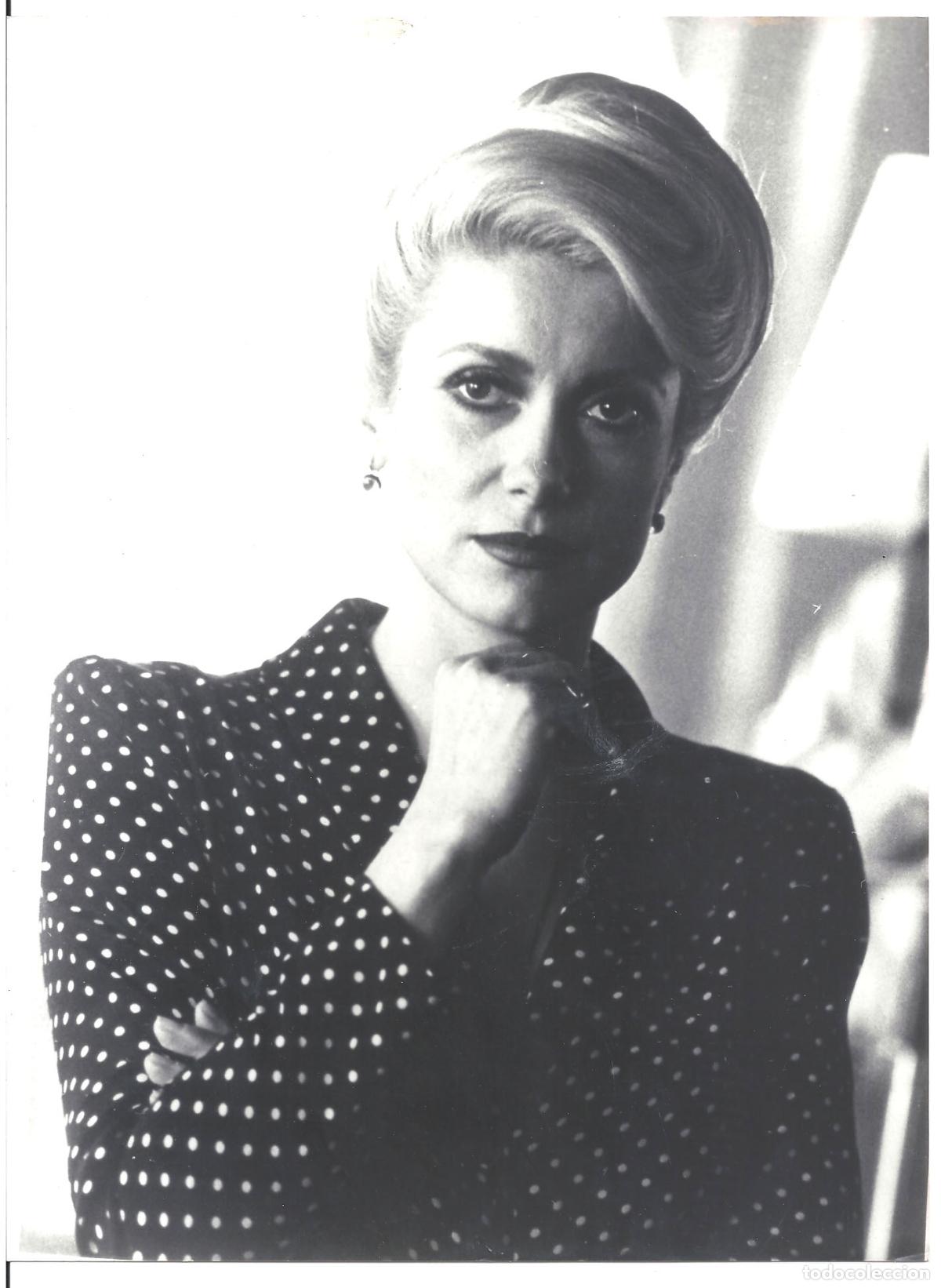 Kino: F37654 CATHERINE DENEUVE EL ANSIA FOTO B/N ORIGINAL ESPA&Ntilde;OLA