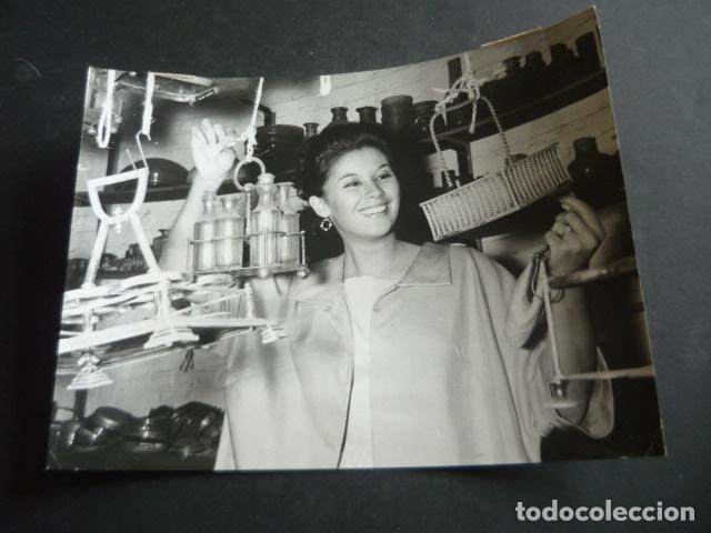 Cinema: FRANCE NUYEN ACTRIZ ANTIGUA FOTOGRAFIA ORIGINAL 18 X 24 CM