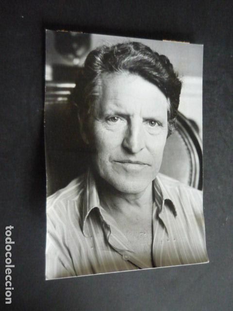 Cine: DENIS QUILLEY ACTOR ANTIGUA FOTOGRAFIA ORIGINAL 12 X 17 CM
