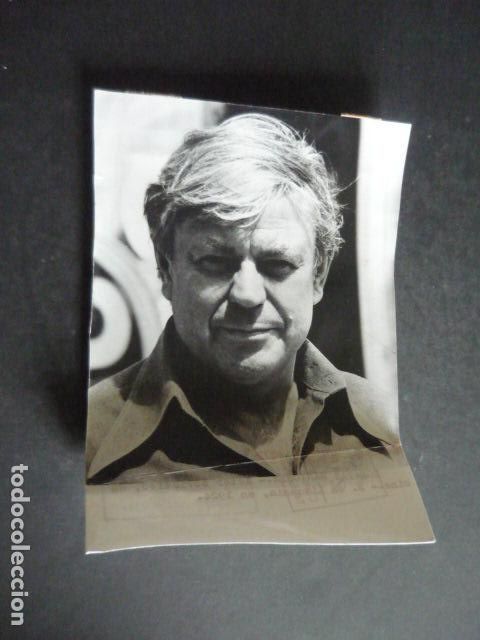 Kino: DONATAS BANIONIS ACTOR ANTIGUA FOTOGRAFIA ORIGINAL 12 X 17 CM