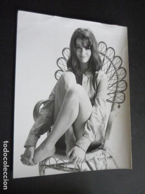 Cinema: CLAUDINE AUGER ANTIGUA FOTOGRAFIA ORIGINAL 18 X 24 CM