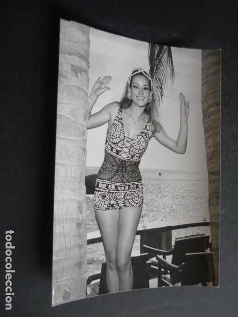 Cinema: CLAUDINE AUGER ACTRIZ ANTIGUA FOTOGRAFIA ORIGINAL 12 X 18 CM