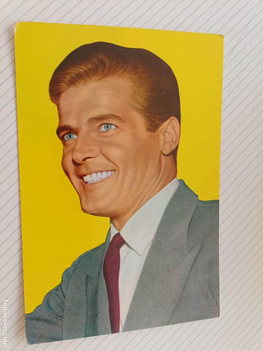 Cine: Roger Moore, postal de cine original de &eacute;poca