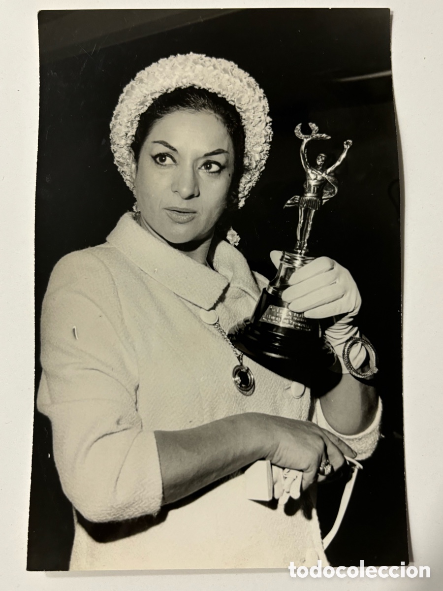 Cine: Foto original de Lola Flores con un premio foto Brunet y Ruiz Madrid M