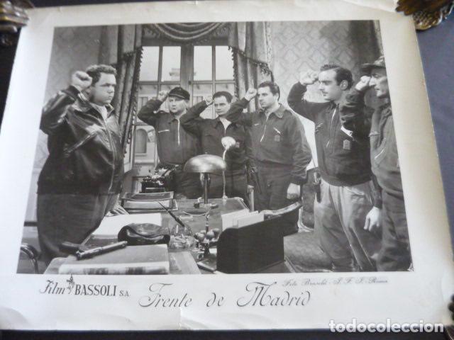 Cine: PELICULA FRENTE DE MADRID JUAN DE LANDA GUERRA CIVIL ANTIGUA FOTOGRAFIA ORIGINAL 24,5 X 30,5 CM
