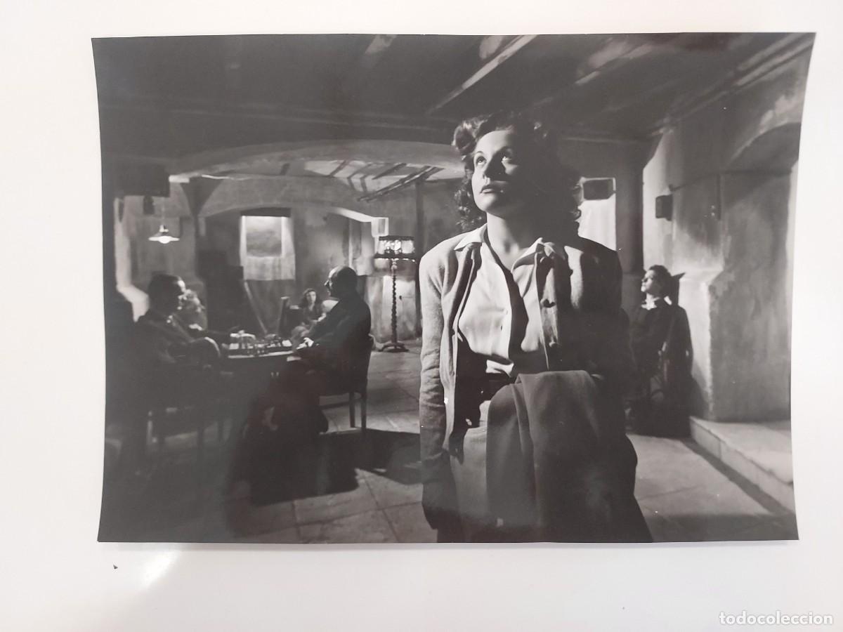 Cine: ESCENA PELICULA EL SOTANO (JAIME DE MAYORA 1949). FOTOGRAFO MIGUEL GUZMAN. 21 X 15 CM. 4