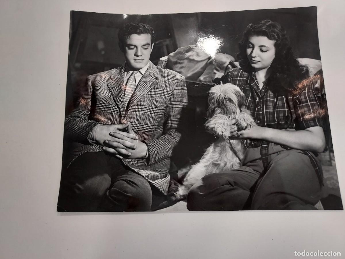 Cine: EDUARDO FAJARDO MARIA ASQUERINO PELICULA EL SOTANO (JAIME DE MAYORA 1949). FOTO IBA&Ntilde;EZ. 21 X 16