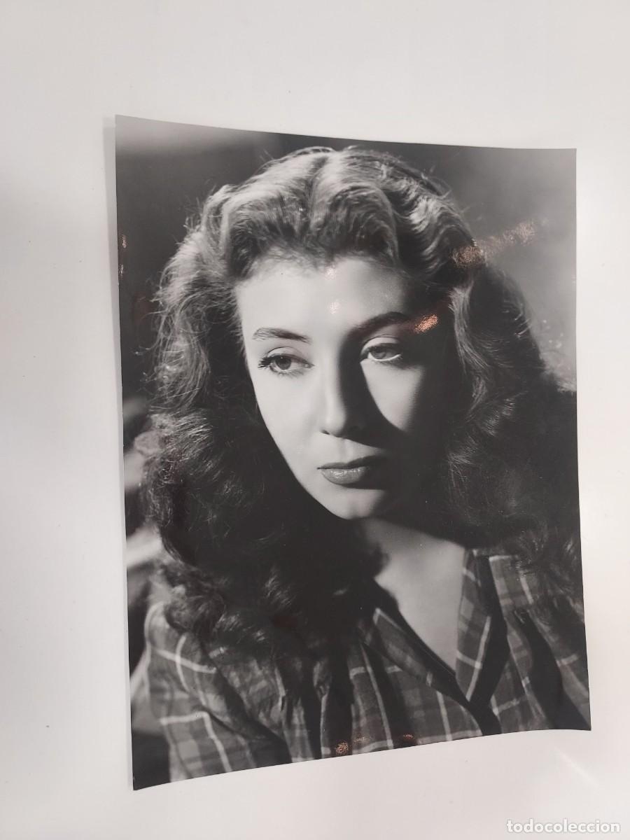 Cine: MARIA ASQUERINO ESCENA PELICULA EL SOTANO (JAIME DE MAYORA 1949). FOTO IBA&Ntilde;EZ. 21 X 16