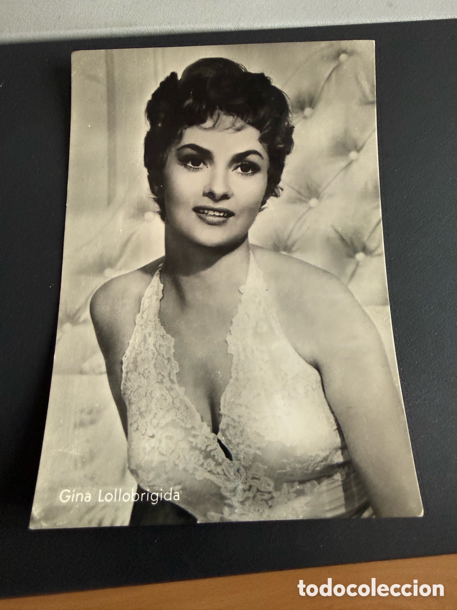 Cine: Postal. GINA LOLLOBRIGIDA