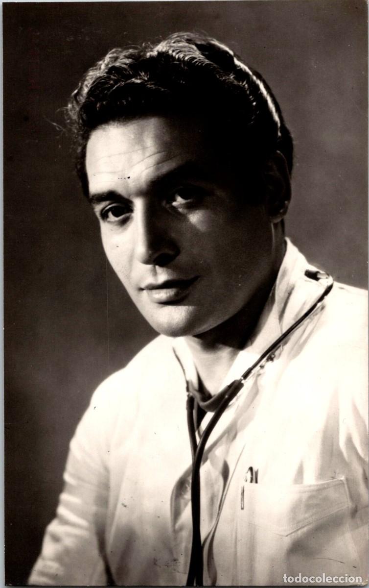 Cinema: Jorge Mistral - Sin m&aacute;s datos - 139x87mm - Doctor en Medicina - Estetoscopio