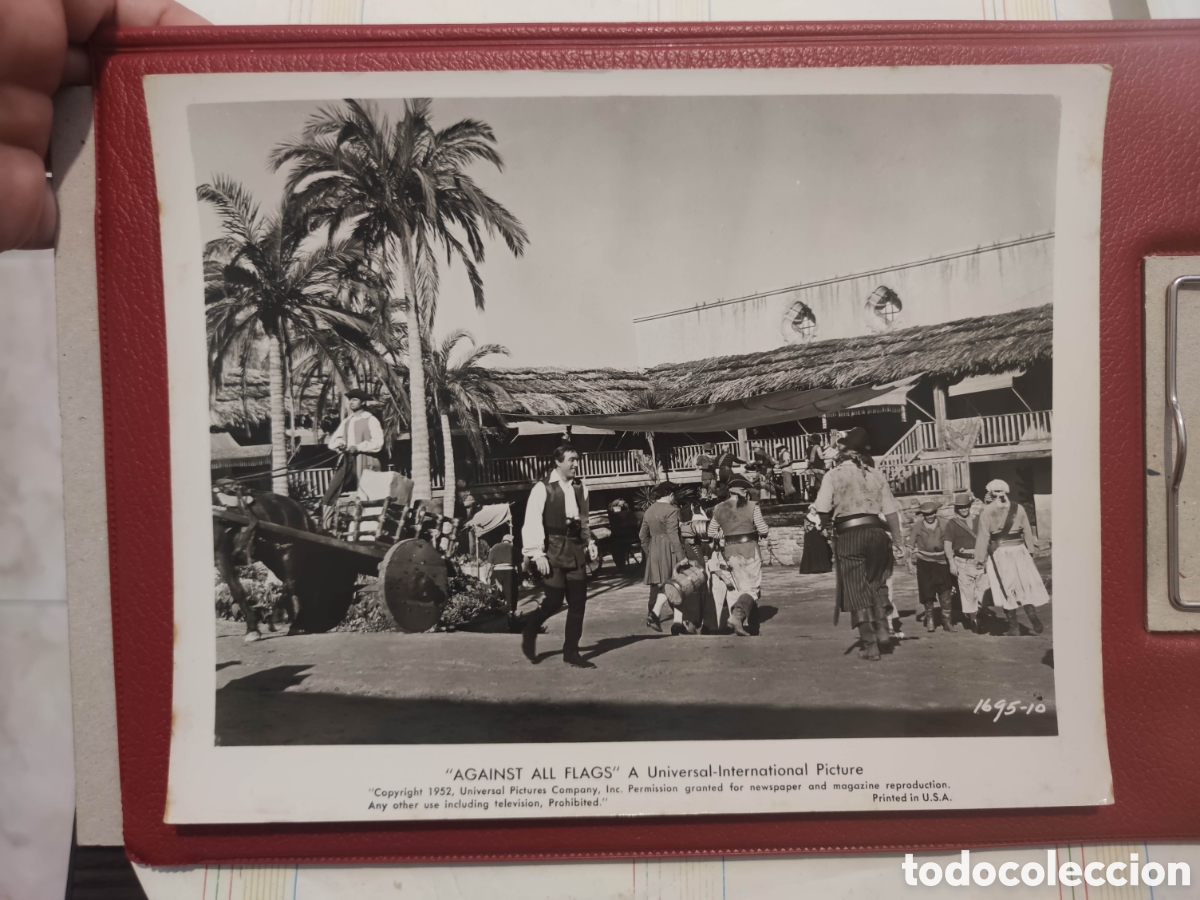 Kino: Foto - Against All Flags - La isla de los corsarios - Anthony Quinn - Original de distribuidora -