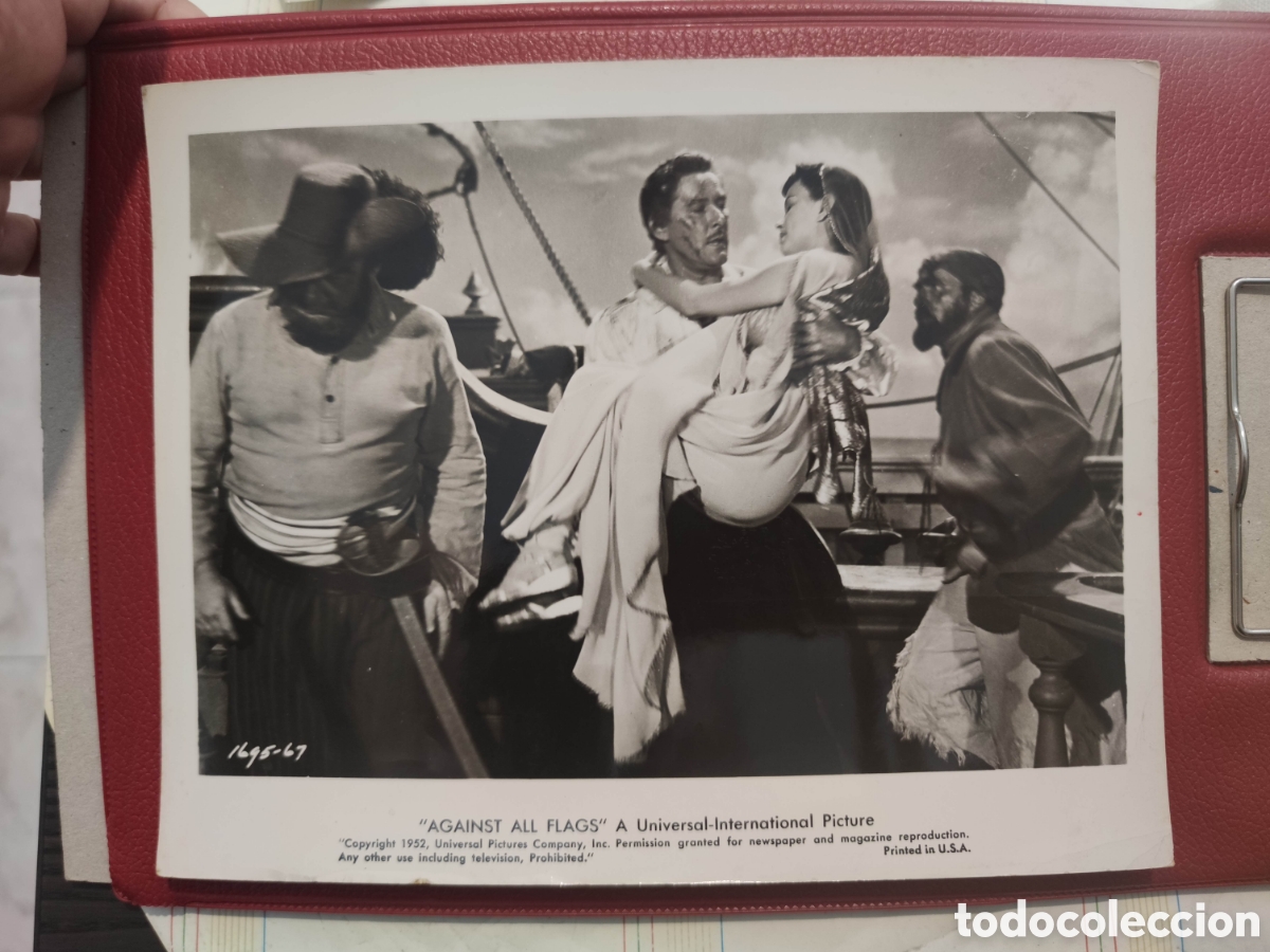 Cine: Foto - Against All Flags - La isla de los corsarios - Errol Flynn - Original de distribuidora