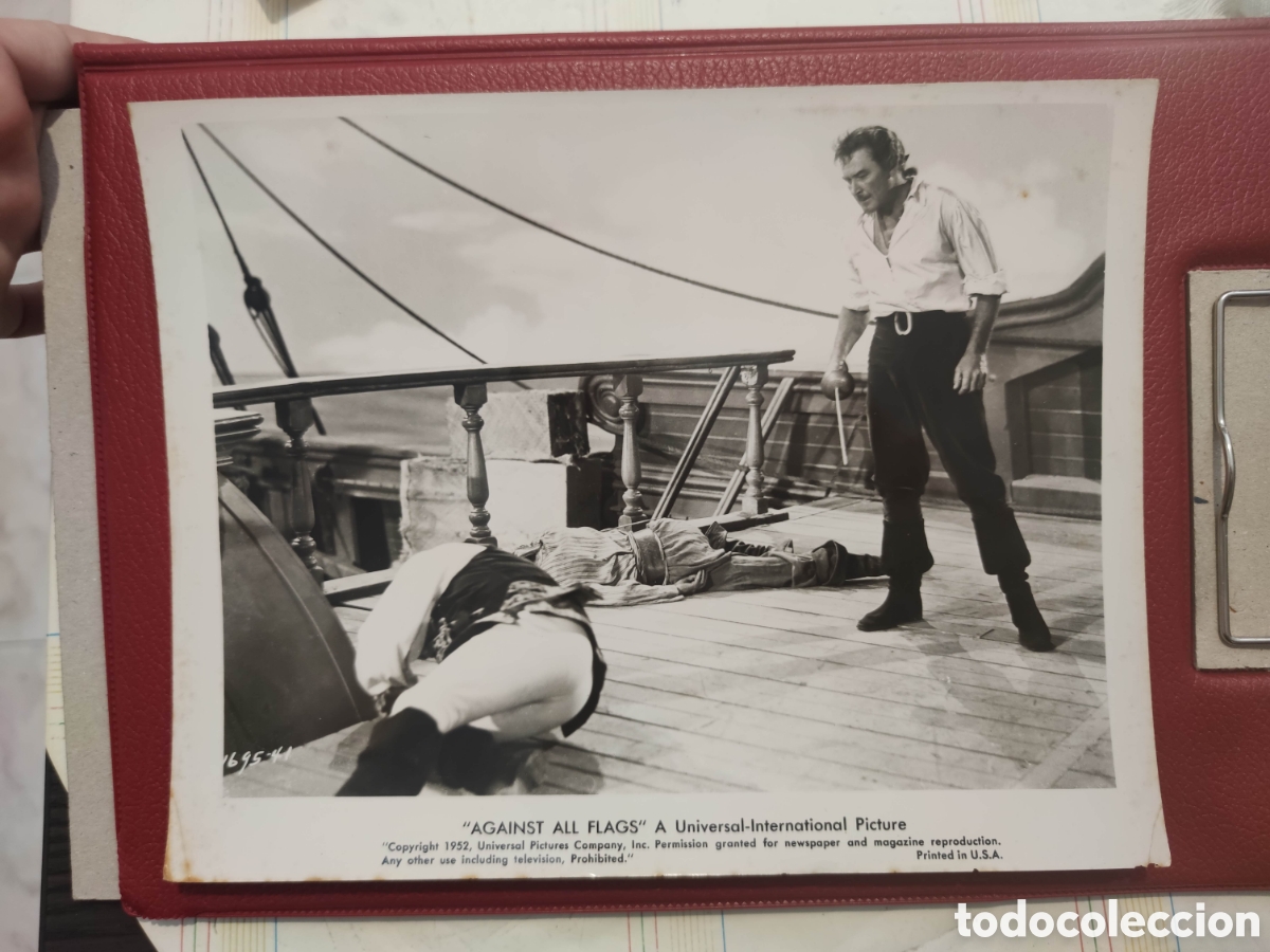 Cine: Foto - Against All Flags - La isla de los corsarios - Errol Flynn - Original de distribuidora
