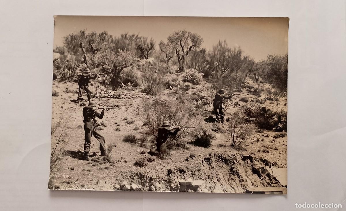 Cine: FOTO DE 18X24 INEDITA DE &Uacute;LTIMO TREN A CATANGA CON JIM BROWN Y ROD TAYLOR