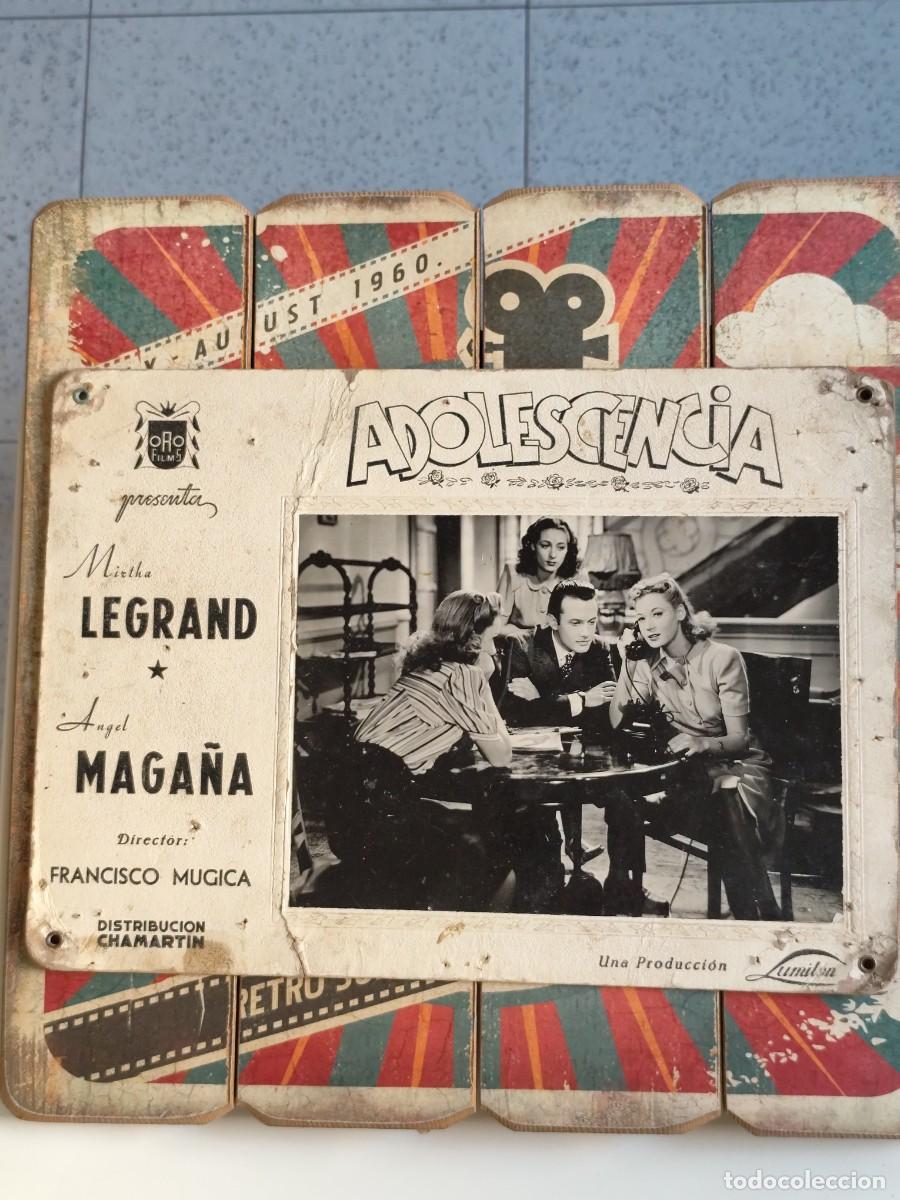 Cine: Fotocromo Cart&oacute;n Adolescencia 2