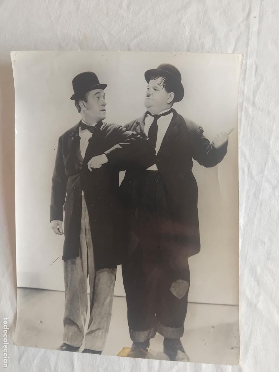 Cine: FOTOGRAFIA DE STAN LAUREL Y OLIVER HARDY. EL GORDO Y EL FLACO. 18 X 24 CM