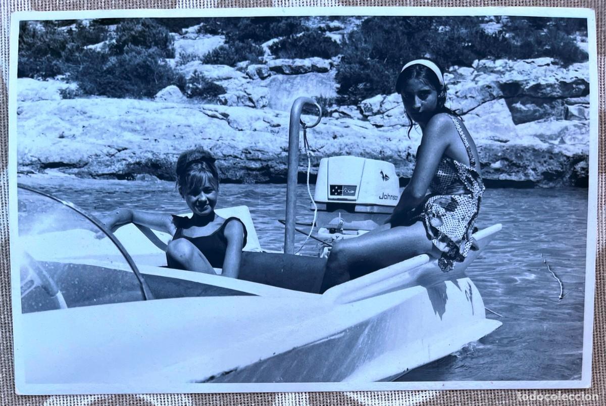 Cine: ANTIGUA FOTOGRAFIA DE MARISOL, PEPA FLORES, CON MARI CONCHI GOYANES, HIJA DEL PRODUCTOR ESPA&Ntilde;OL DE C