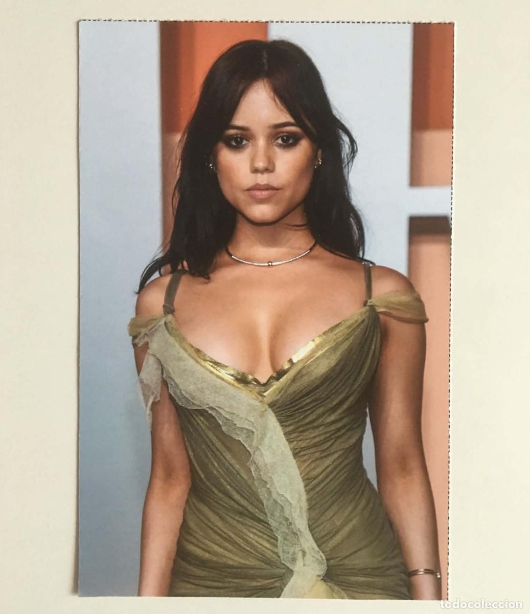 Cine: Jenna Ortega Vanity Fair Oscar Party 2025 Collectible Postcard YouStar Magazine France Movie Card