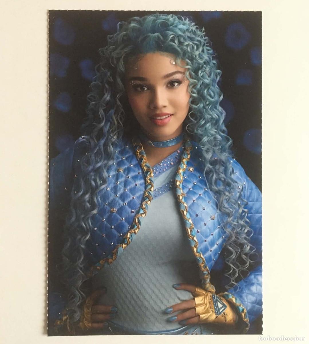 Cine: Malia Baker Chloe Descendants 4 Rise of Red Disney Collectible Postcard YouStar Magazine France 2024