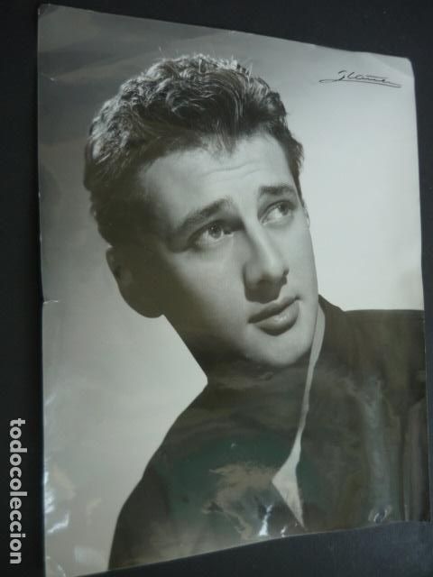 Cine: CARLOS LARRA&Ntilde;AGA ACTOR FOTOGRAFIA YBA&Ntilde;EZ FOTOGRAFO MADRID 30 X 24 CM