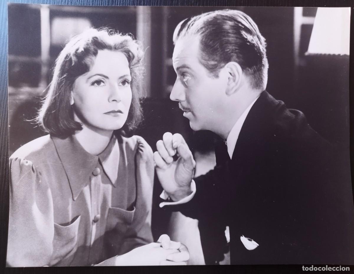 Cine: NINOTCHKA - GRETA GARBO Con Melvyn Douglas - Foto Prensa Original - de Ernst Lubitsch - Impecable