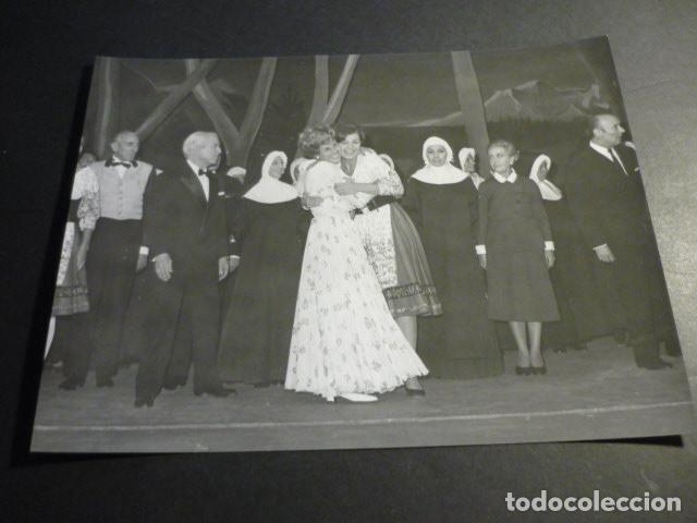 Cine: MADRID MUSICAL SONRISAS Y LAGRIMAS CAMILLE CARRION ELDER BARBER FOTOGRAFIA 18 X 24 CM