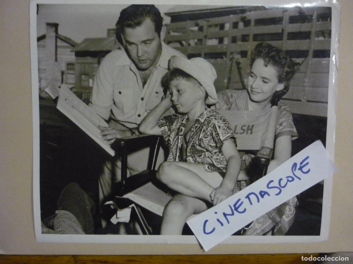 Cin&eacute;ma: teresa wright - foto original b/n - maurice murphy chris mitchum - pursued set