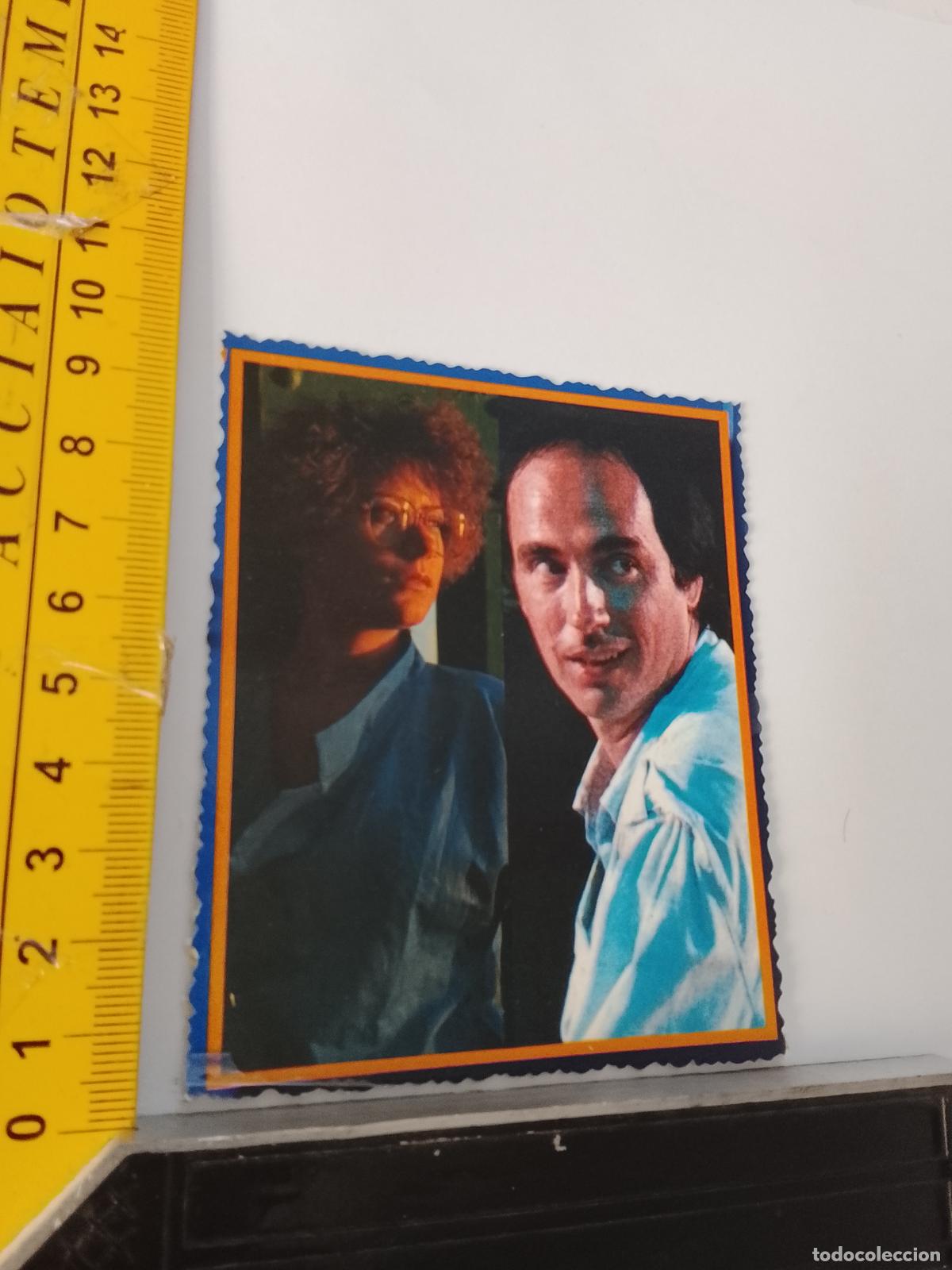 Cine: CARTON TROQUELADO TIPO CROMO - FOTO ARTISTA CANTANTE Luis llach