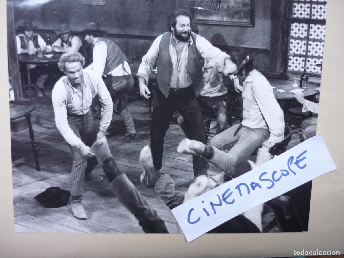 Cine: le seguian llamando trinidad - foto original b/n - terence hill bud spencer