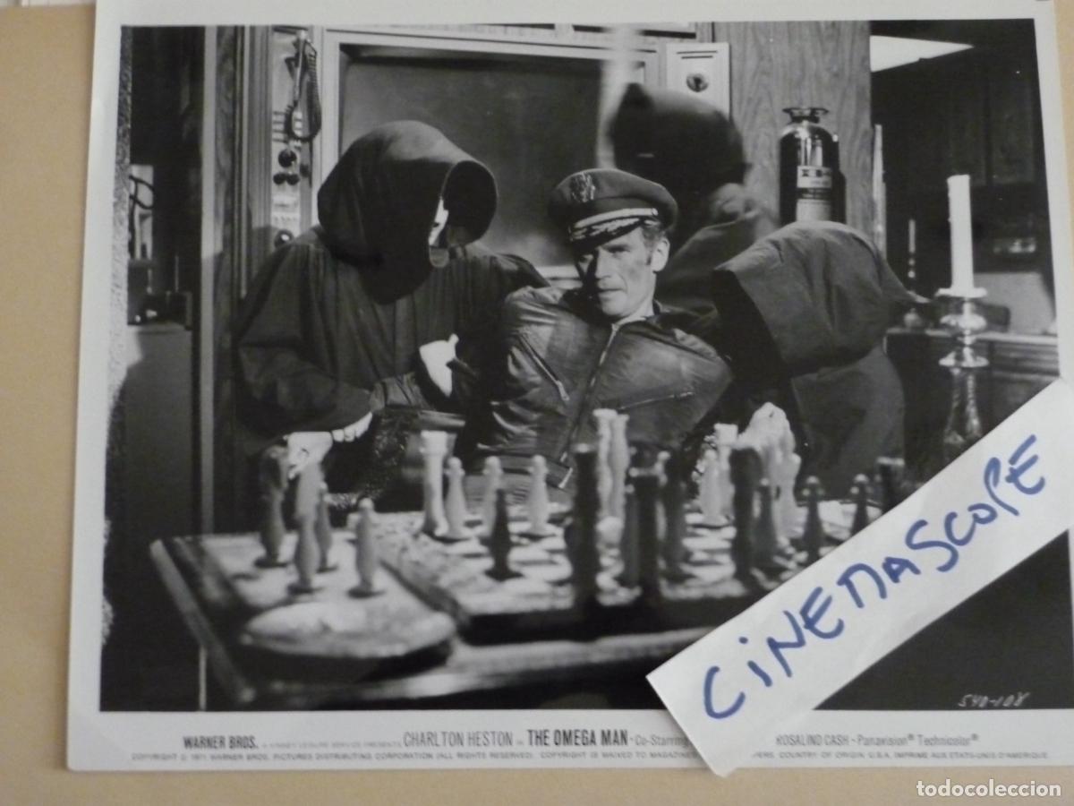 Cine: the omega man - foto original b/n - El &uacute;ltimo hombre vivo - charlton heston ajedrez chess