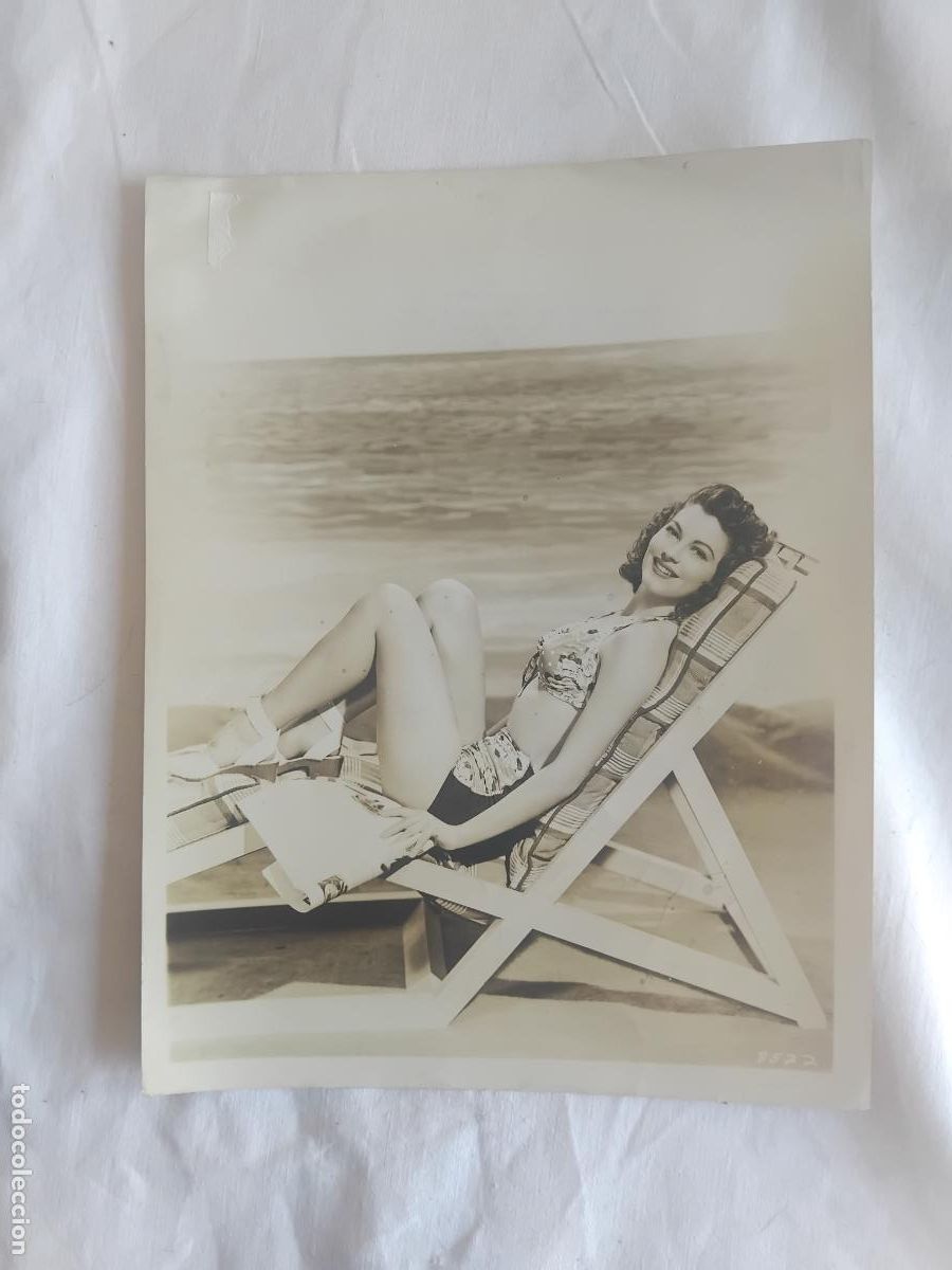 Cine: FOTOGRAFIA DE AVA GADNER . METRO GOLDWYN MAYER. 26 X 20 CM.
