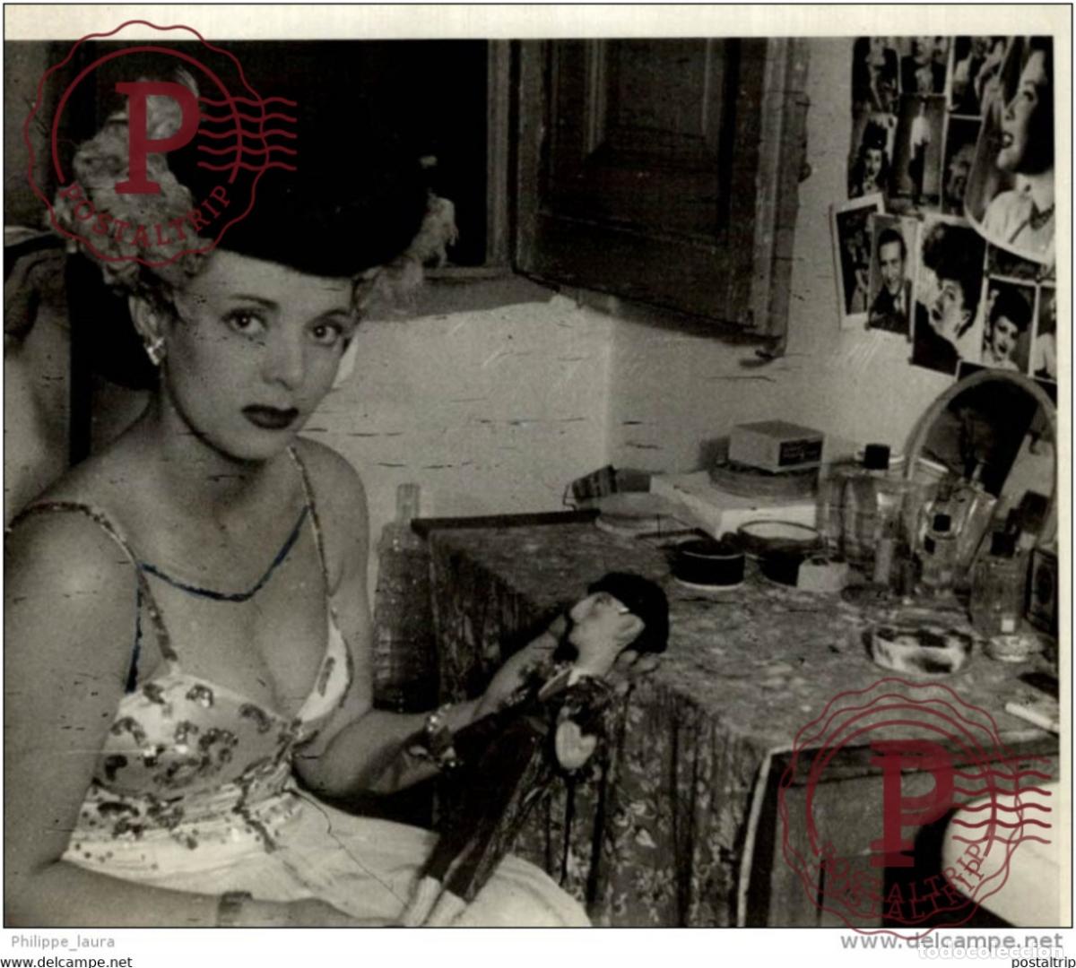Cine: Mery Martin 9.5 * 8.5 cm