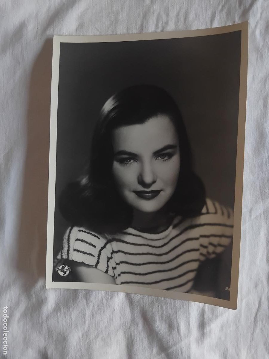 Cine: FOTOGRAFIA DE ELLA RAINES ARTISTA DE LA UNIVERSAL. 24,50 X 18 cm.